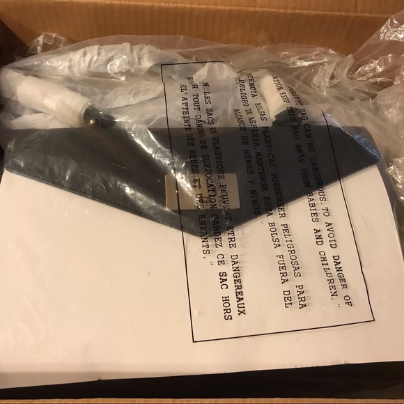 Kate Spade Halsey Tote - Black, NEW with tags - Picture 6 of 6